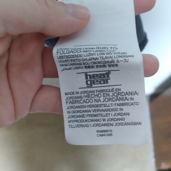 Under Armour Striped Short Sleeve Loose Fit Heatgear Athletic Tee Size Small - Picture 9 of 10